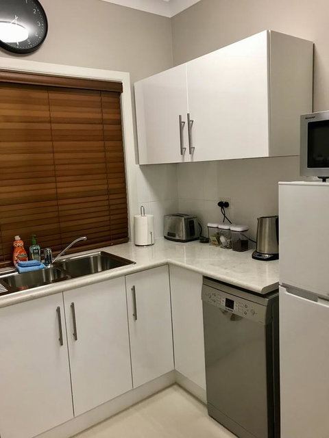 Rezare House Bed & Breakfast - Dentist Find 33