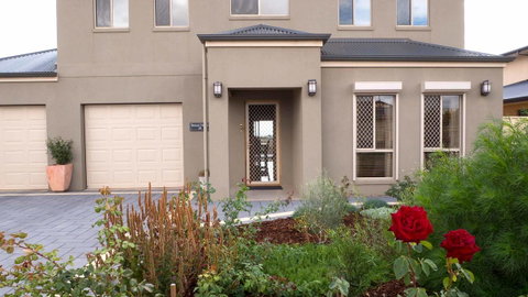 Rezare House Bed & Breakfast - Dentist Find 1