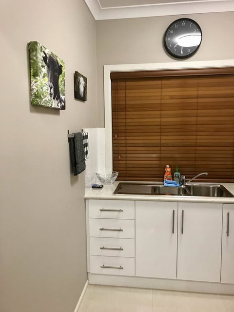 Rezare House Bed & Breakfast - Dentist Find 35