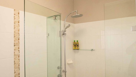 Rezare House Bed & Breakfast - Dentist Find 24