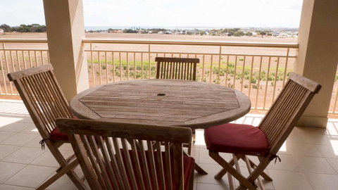 Rezare House Bed & Breakfast - Dentist Find 19
