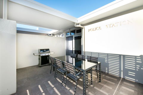 Loxton Courthouse Apartments - Dentist Find 22