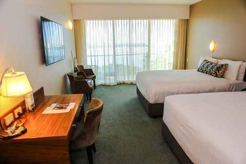 Port Lincoln Hotel - Dentist Find 14