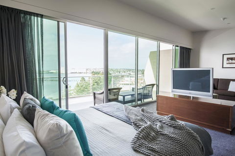Port Lincoln Hotel - Dentist Find 36