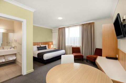 Adelaide Road Motor Lodge - Dentist Find 13