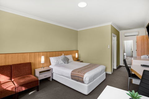 Adelaide Road Motor Lodge - Dentist Find 18