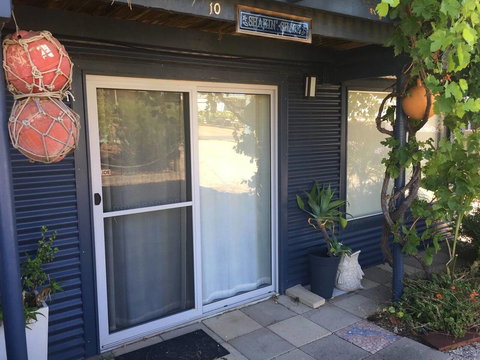 SHAKIN' SHACK - Dentist Find 19