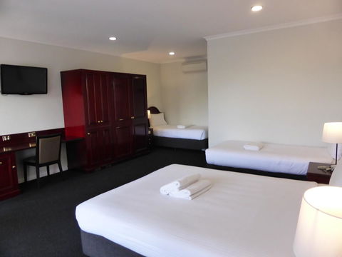 Hilton Motel - Dentist Find 35
