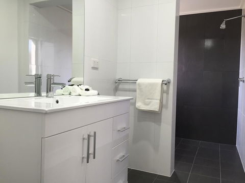 Hilton Motel - Dentist Find 37