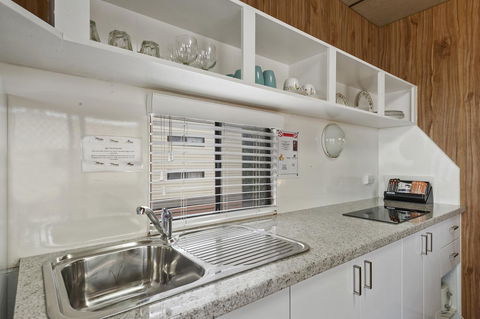 Moonta Bay Caravan Park - Dentist Find 9
