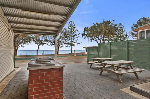 Moonta Bay Caravan Park - Dentist Find 5