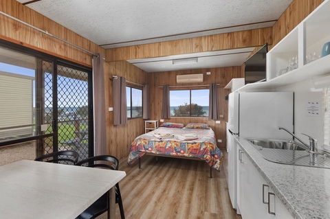 Moonta Bay Caravan Park - Dentist Find 10