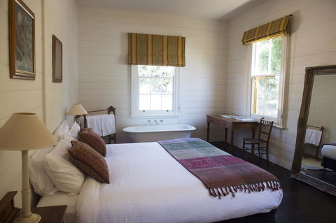 Hillview Heritage Hotel - Dentist Find 23