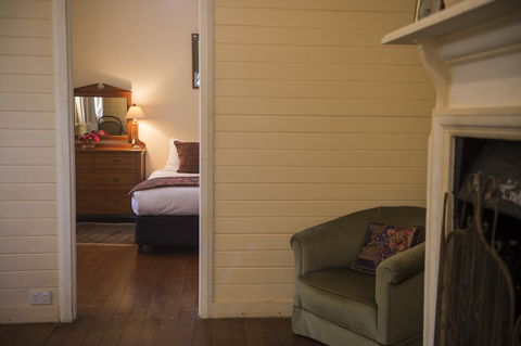 Hillview Heritage Hotel - Dentist Find 2