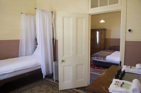 Hillview Heritage Hotel - Dentist Find 44