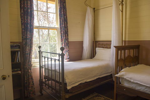 Hillview Heritage Hotel - Dentist Find 41