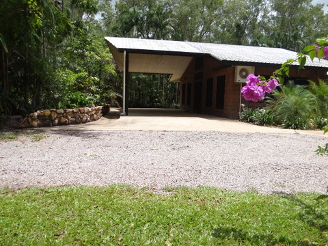 DARWIN'S SHADY ACRES RETREAT - Dentist Find 2