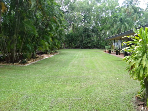 DARWIN'S SHADY ACRES RETREAT - Dentist Find 8