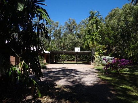 DARWIN'S SHADY ACRES RETREAT - Dentist Find 4