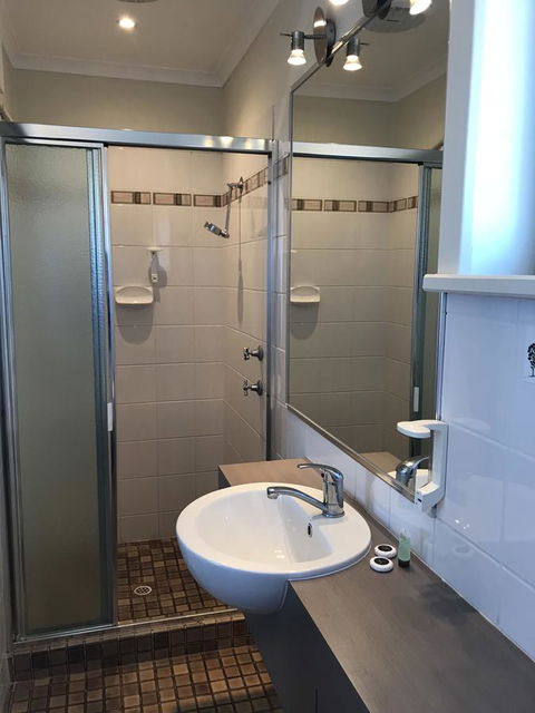 Robetown Motor Inn & Apartments - Dentist Find 14