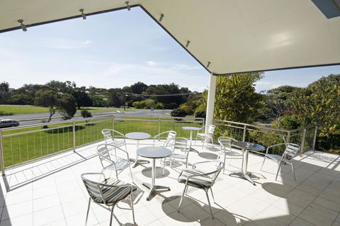 Robetown Motor Inn & Apartments - Dentist Find 3