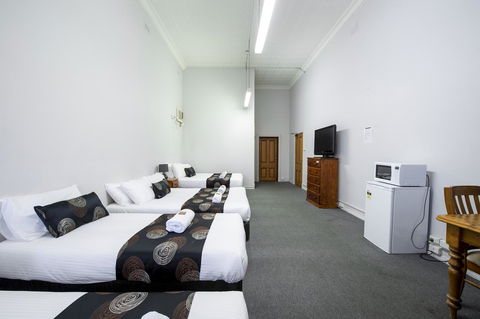 City Centre Motel Hotel - Dentist Find 10
