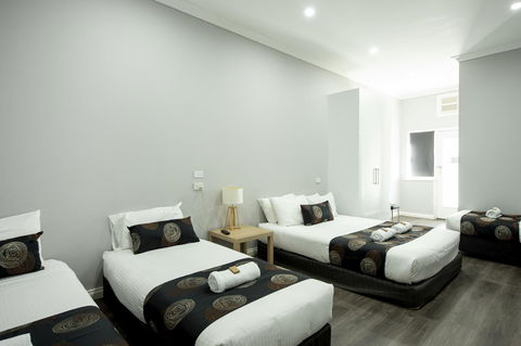 City Centre Motel Hotel - Dentist Find 12