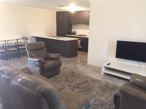 City Centre Motel Hotel - Dentist Find 40