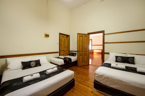 City Centre Motel Hotel - Dentist Find 34