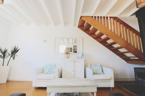 Caledonian Inn - Dentist Search 26