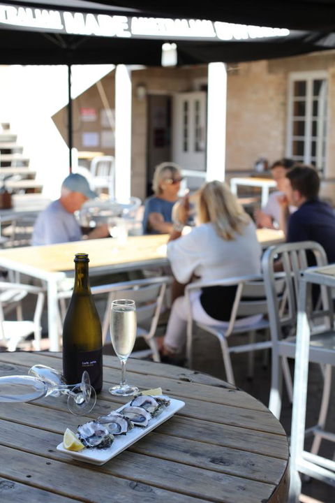 Caledonian Inn - Dentist Search 16