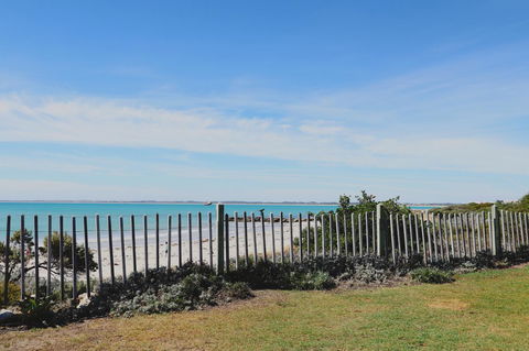 Caledonian Inn - Dentist Search 20