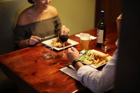 Caledonian Inn - Dentist Search 15