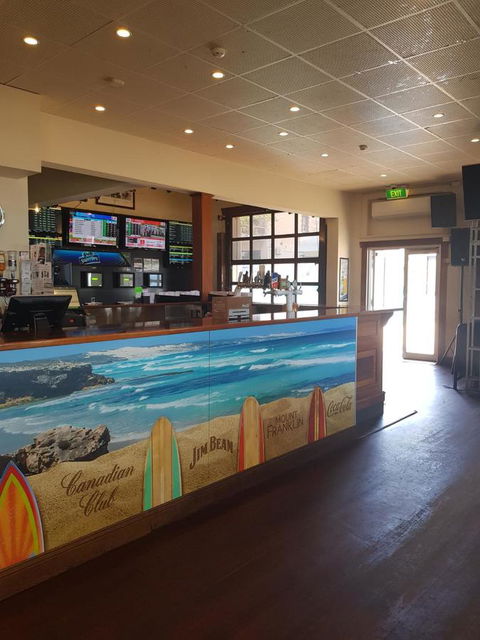 Pier Hotel - Dentist Find 2