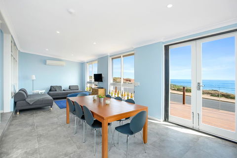 Salomon Sea Haus - Sellicks Beach - Dentist Search 16