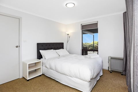 Sorrento - Aldinga Beach - Dentist Find 22