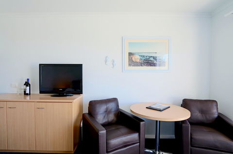Harbour View Motel - Dentist Find 5