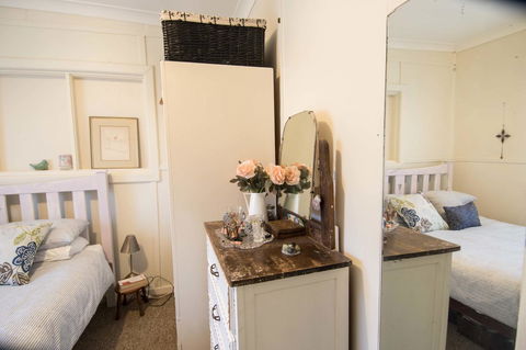 Chargeo.stay Cottage - Dentist Find 19