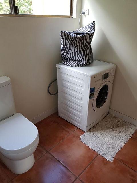 Chargeo.stay Cottage - Dentist Find 17