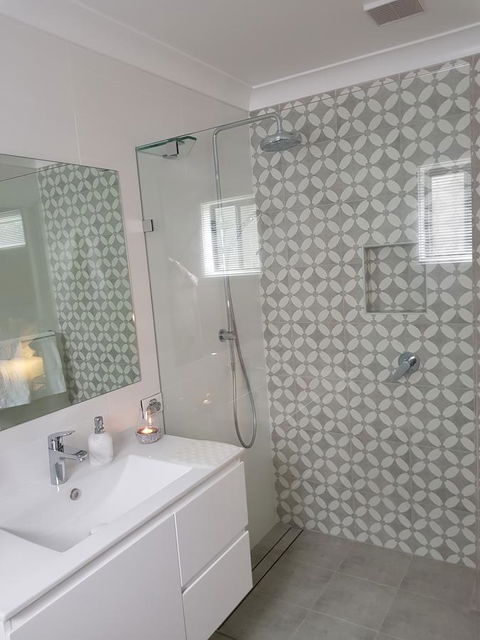 Irongate Studio B&B - Dentist Find 4
