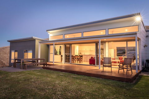 Middle River Beach House - East Wing - Dentist Find 0