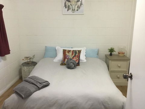 35 Trevena Road - Dentist Search 4