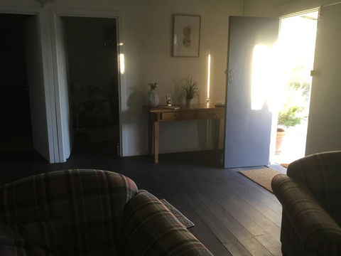 35 Trevena Road - Dentist Search 7