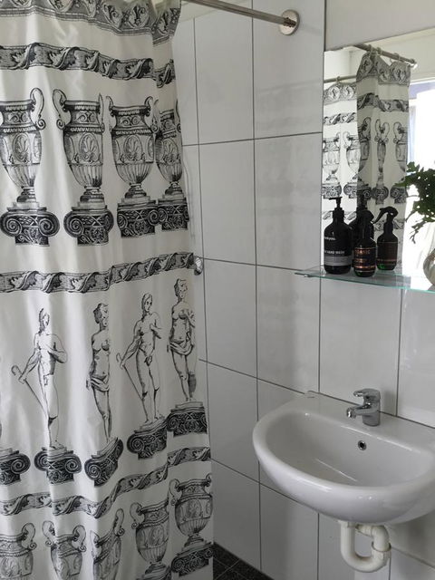 35 Trevena Road - Dentist Search 14