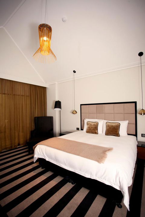Ellen Hotel - Dentist Find 15