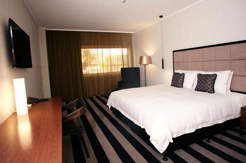 Ellen Hotel - Dentist Find 7