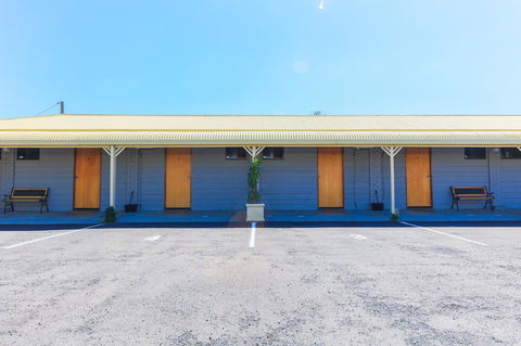 Country Roads Motor Inn Naracoorte - Dentists Australia 28