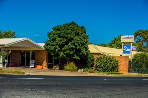 Country Roads Motor Inn Naracoorte - Dentists Australia 8