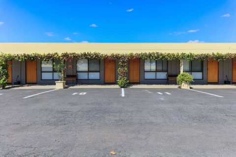 Country Roads Motor Inn Naracoorte - Dentists Australia 29