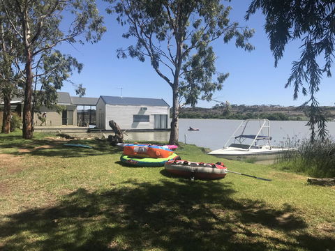 Murray Bridge Riverview Cabin - Dentist Find 1